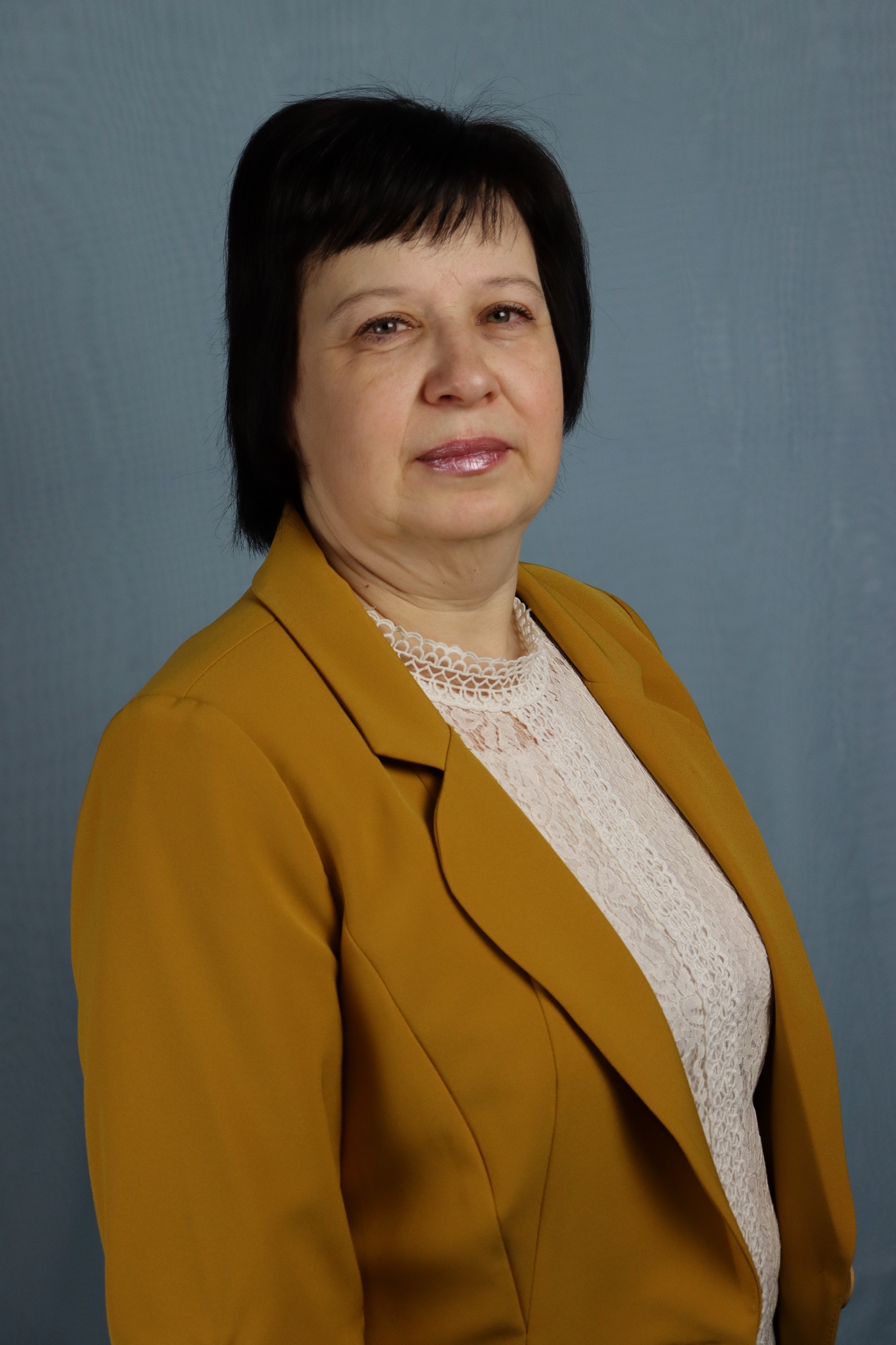 Аверьянова Елена Изовна.